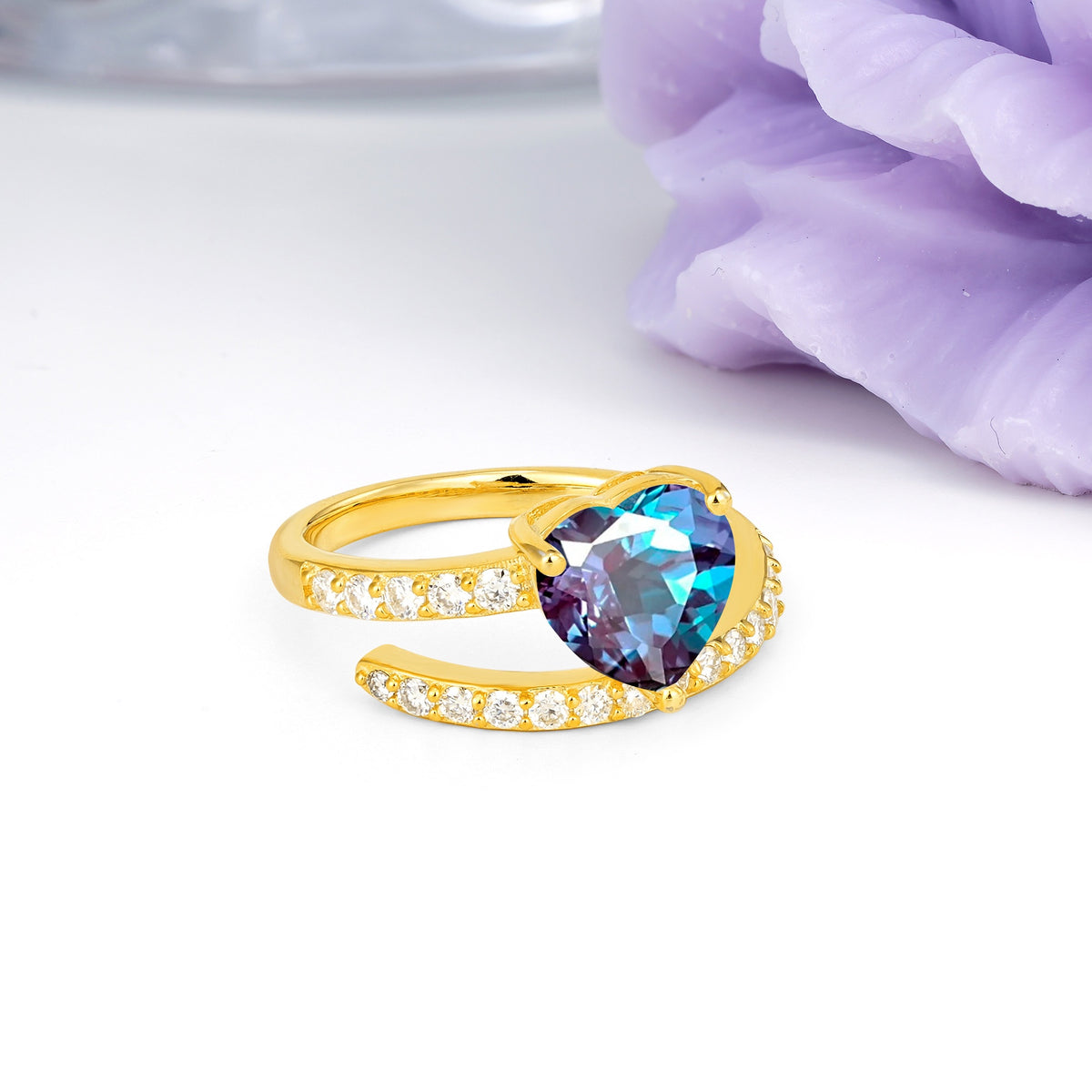 Unique Intertwined 3-Prong Heart-Cut Alexandrite Engagement Ring - Additional view