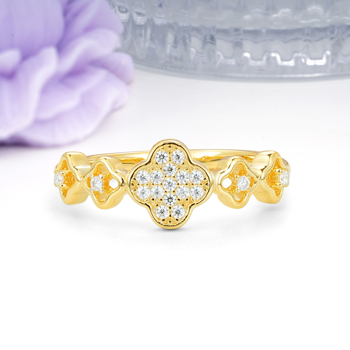 Sparkling Clover?Cluster Round Cut Moissanite Wedding Ring - Additional view