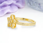 Dazzling Star?Shape Round?Cut Moissanite Pav¨¦ Wedding Ring - Additional view