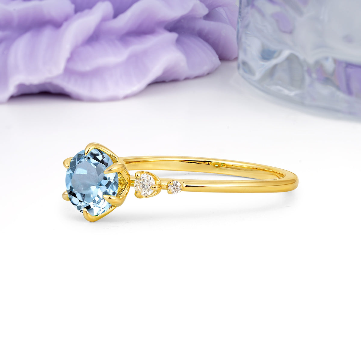 Unique and Minimalist 6-Prong Round Cut Aquamarine Engagement Ring - Additional view