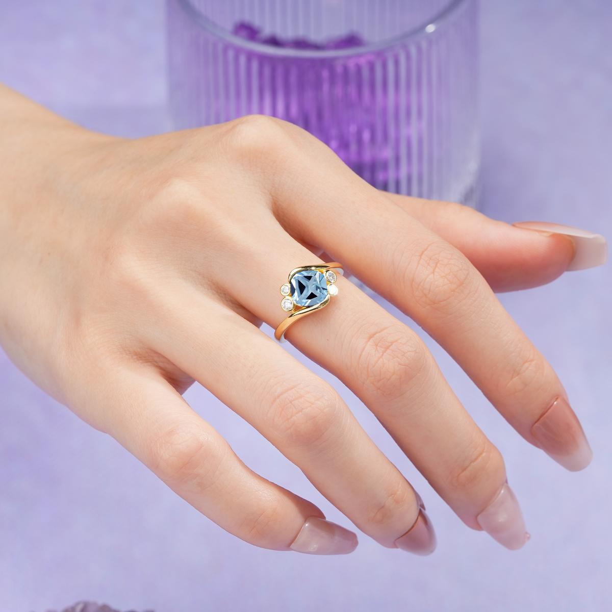 Unique Inset Princess Cut Aquamarine Engagement Ring