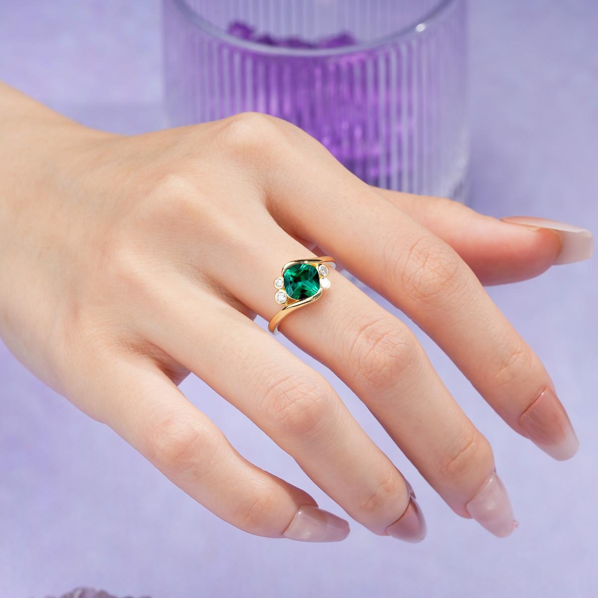 Unique Inset Princess Cut Emerald Engagement Ring