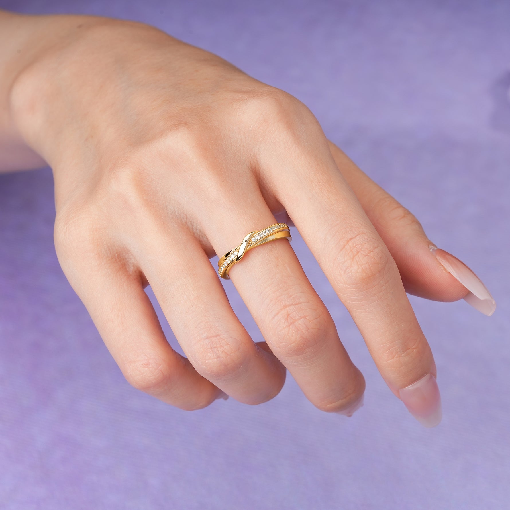 Interlaced Knot?Style Pave Moissanite Wedding Ring - Additional view