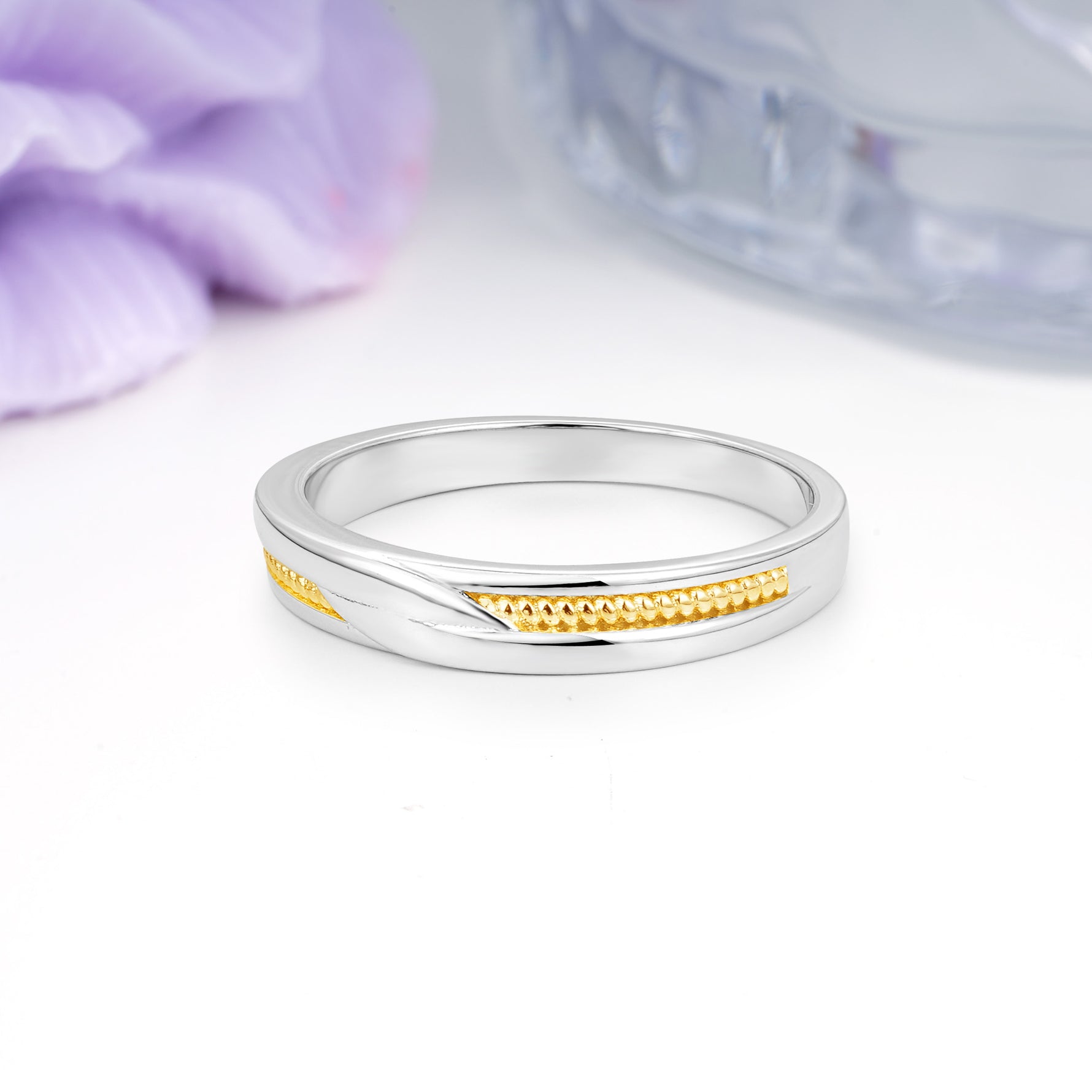 Contrast?Finish Intertwined Twist Milgrain Detail Wedding Ring - Additional view