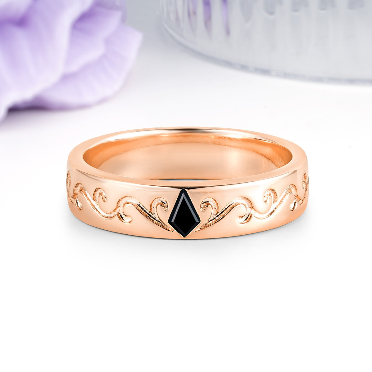 Whimsical Vintage Filigree Scroll Kite Cut Black Onyx Wedding Ring - Additional view
