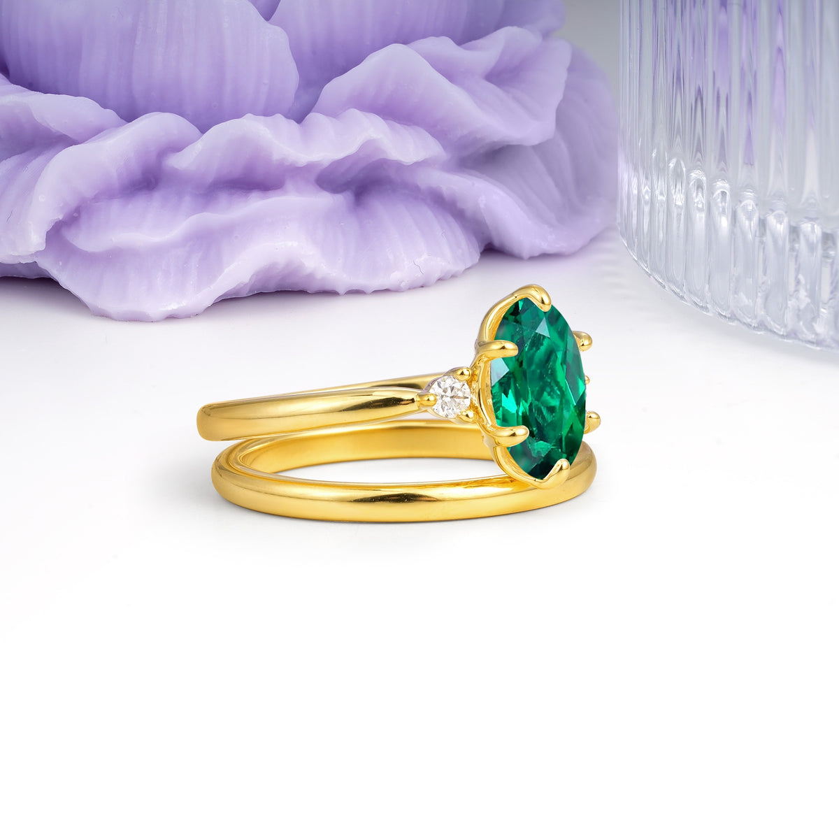 Clean Line Two Piece Oval Cut Main Stone Dual Side Accent Daily Wear Emerald Bridal Ring Set - Additional view