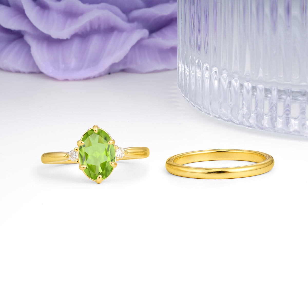Clean Line Two Piece Oval Cut Main Stone Dual Side Accent Daily Wear Peridot Bridal Ring Set - Additional view