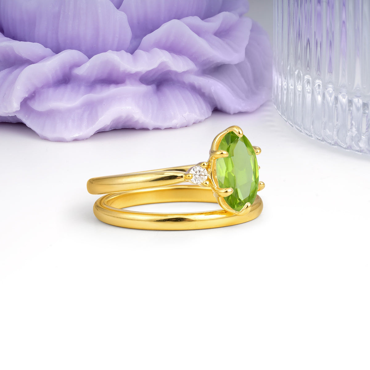 Clean Line Two Piece Oval Cut Main Stone Dual Side Accent Daily Wear Peridot Bridal Ring Set - Additional view