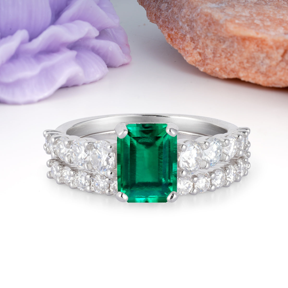 Grand Prong?Held Emerald Cut Emerald Bridal Ring Set - Additional view