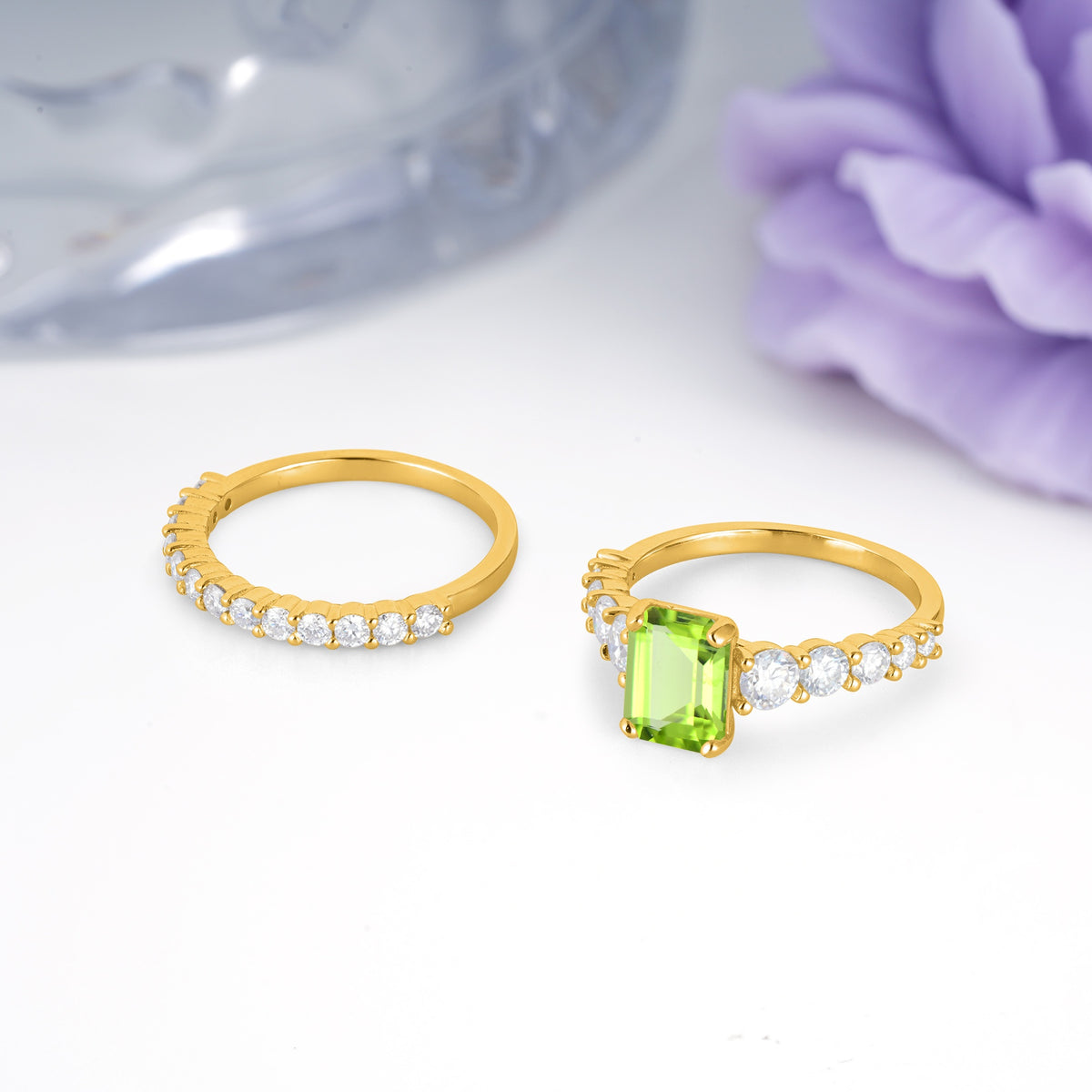 Grand Prong?Held Emerald Cut Peridot Bridal Ring Set - Additional view
