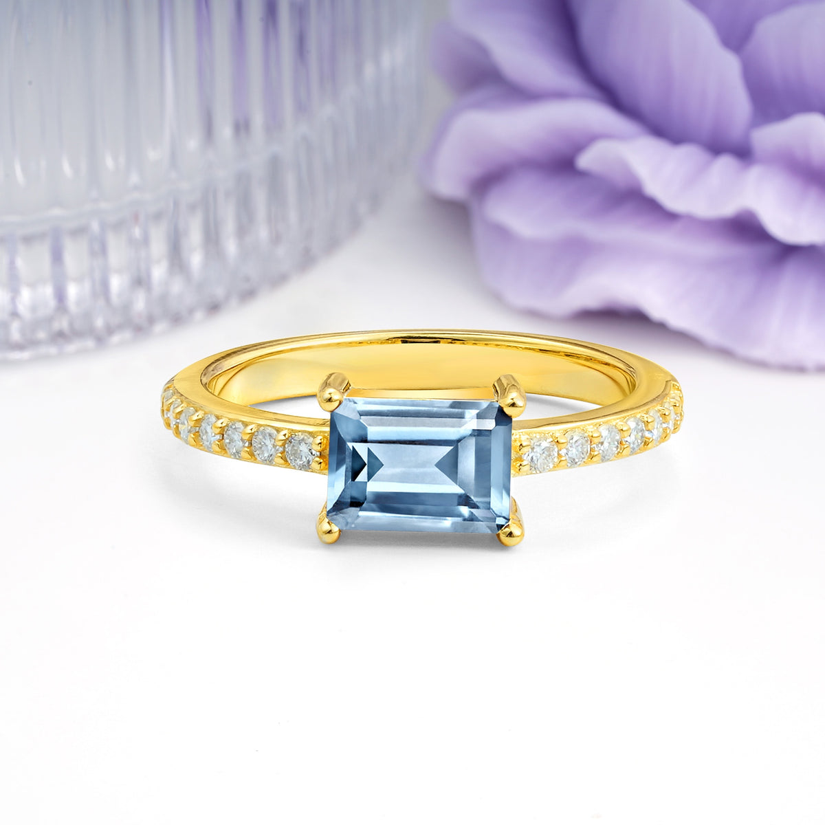 Distinctive And Luxurious 4-Prong Emerald Cut Aquamarine Engagement Rin - Additional view