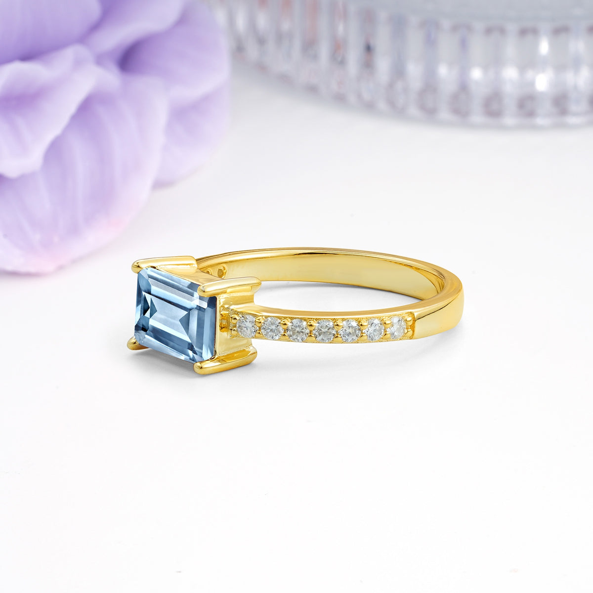 Distinctive And Luxurious 4-Prong Emerald Cut Aquamarine Engagement Rin - Additional view