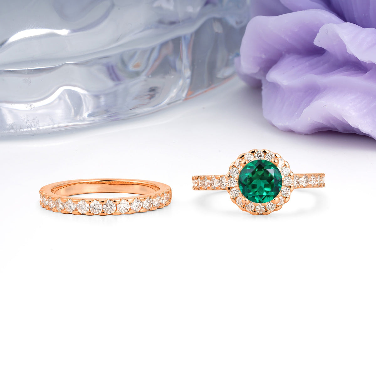 Classic, Luxurious 4-Prong Round Cut Emerald Bridal Ring Set - Additional view
