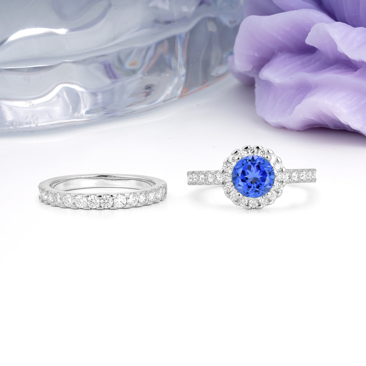Classic, Luxurious 4-Prong Round Cut Sapphire Bridal Ring Set - Additional view