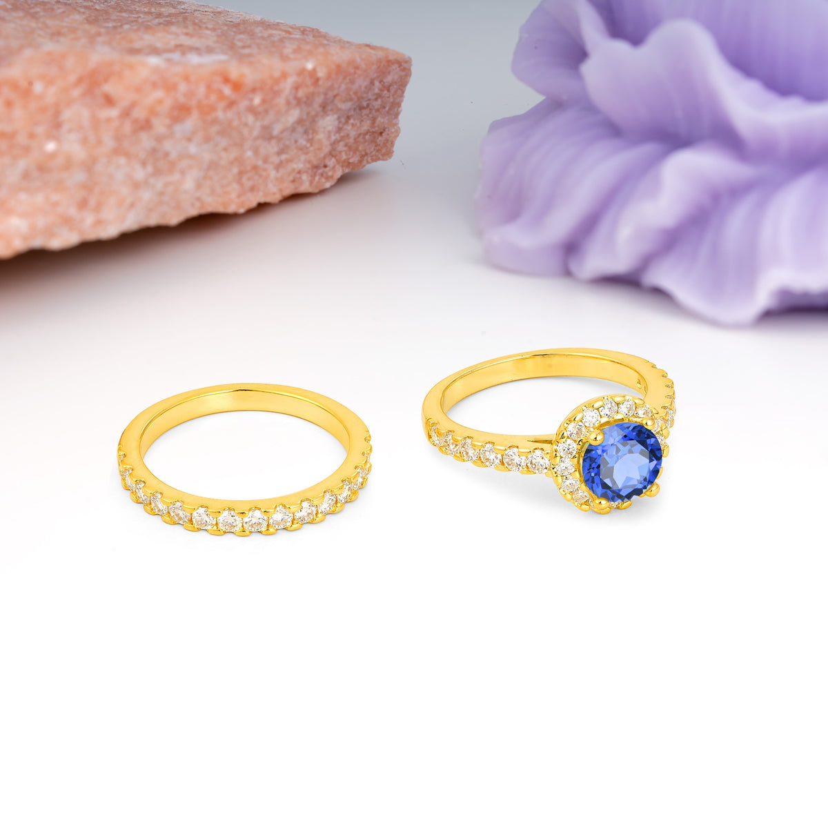 Classic, Luxurious 4-Prong Round Cut Sapphire Bridal Ring Set - Additional view