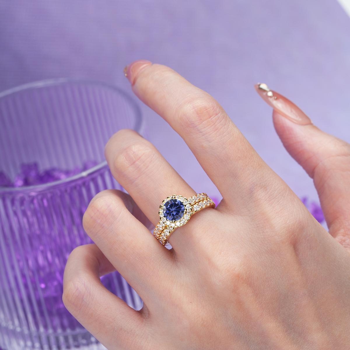 Classic, Luxurious 4-Prong Round Cut Tanzanite Bridal Ring Set