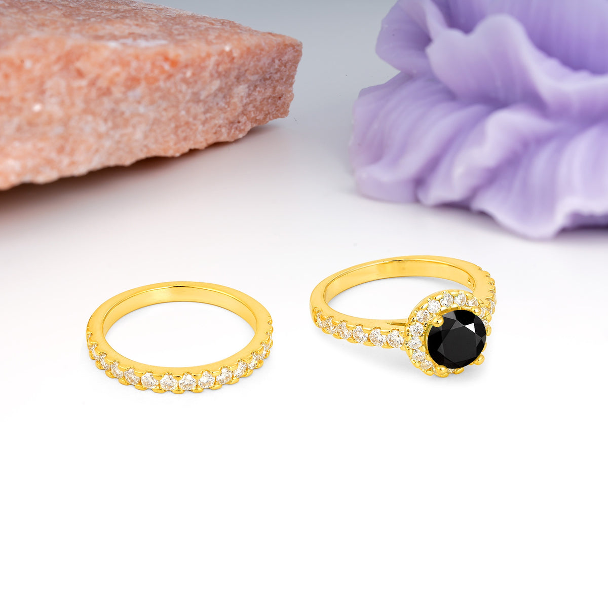 Classic, Luxurious 4-Prong Round Cut Black Onyx Bridal Ring Set - Additional view