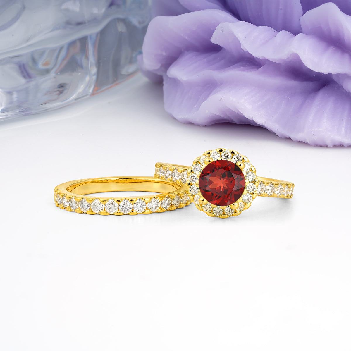 Classic, Luxurious 4-Prong Round Cut Garnet Bridal Ring Set - Additional view