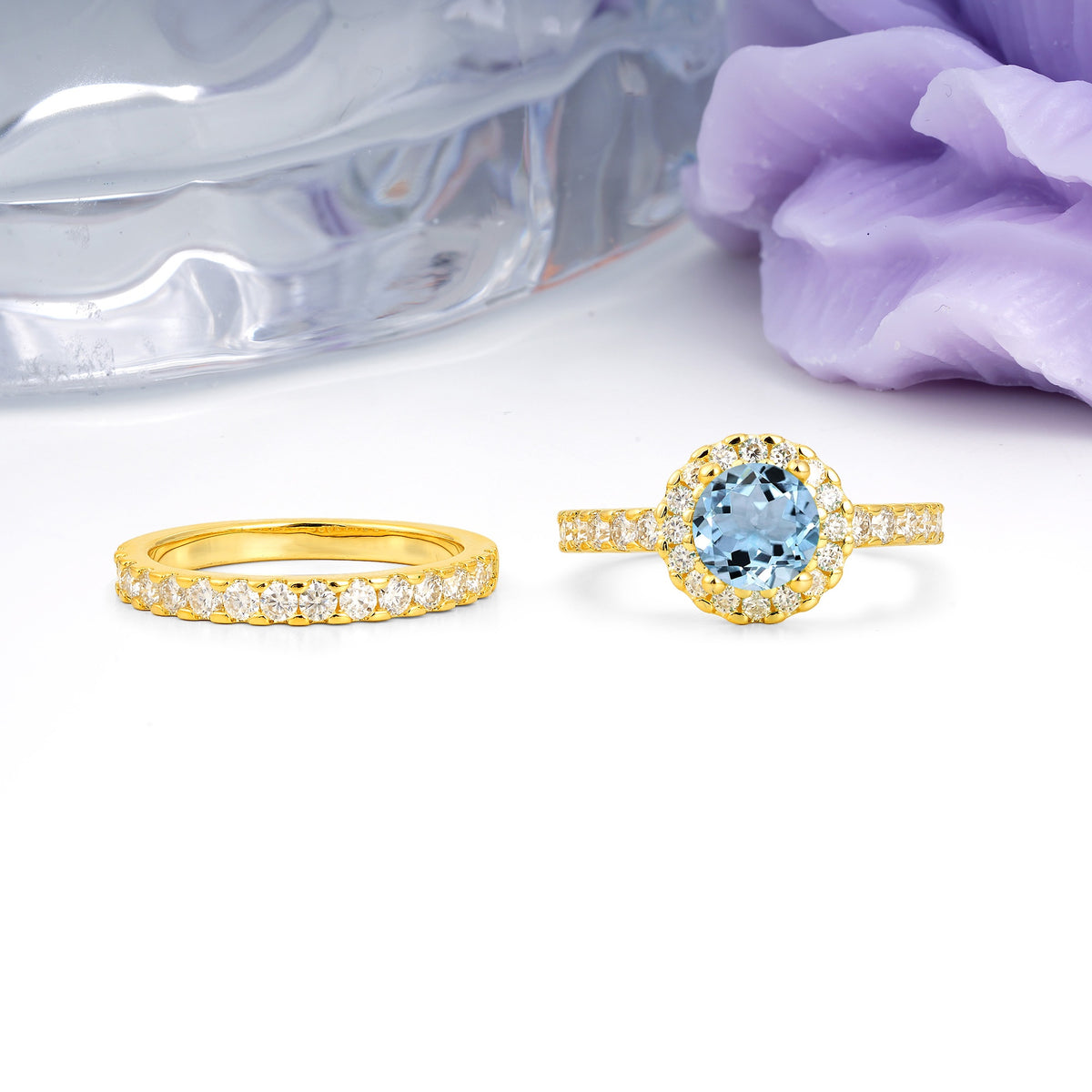 Classic, Luxurious 4-Prong Round Cut Aquamarine Bridal Ring Set - Additional view