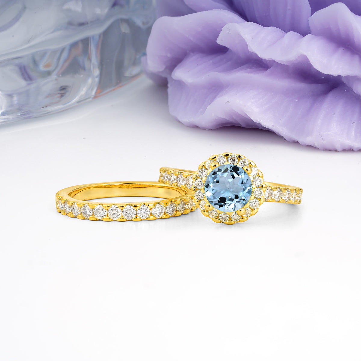 Classic, Luxurious 4-Prong Round Cut Aquamarine Bridal Ring Set - Additional view