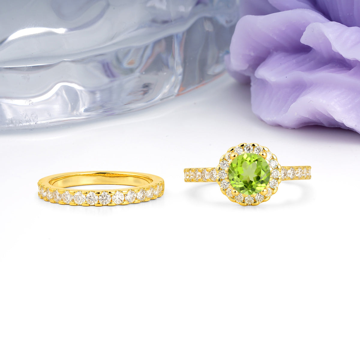 Classic, Luxurious 4-Prong Round Cut Peridot Bridal Ring Set - Additional view