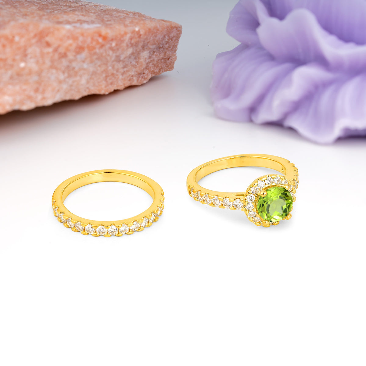 Classic, Luxurious 4-Prong Round Cut Peridot Bridal Ring Set - Additional view