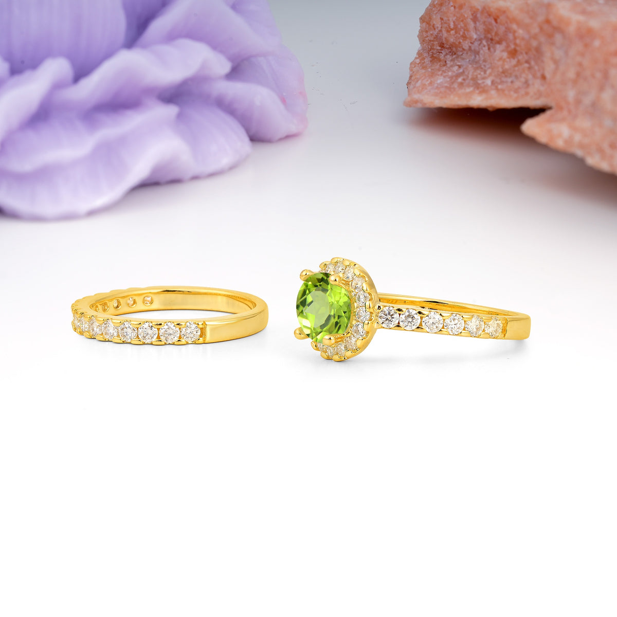 Classic, Luxurious 4-Prong Round Cut Peridot Bridal Ring Set - Additional view