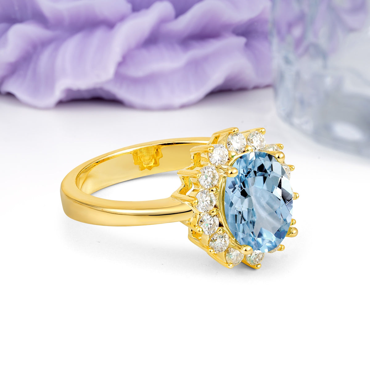 Luxury Classic 4-Prong Oval Cut Aquamarine Engagement Ring - Additional view