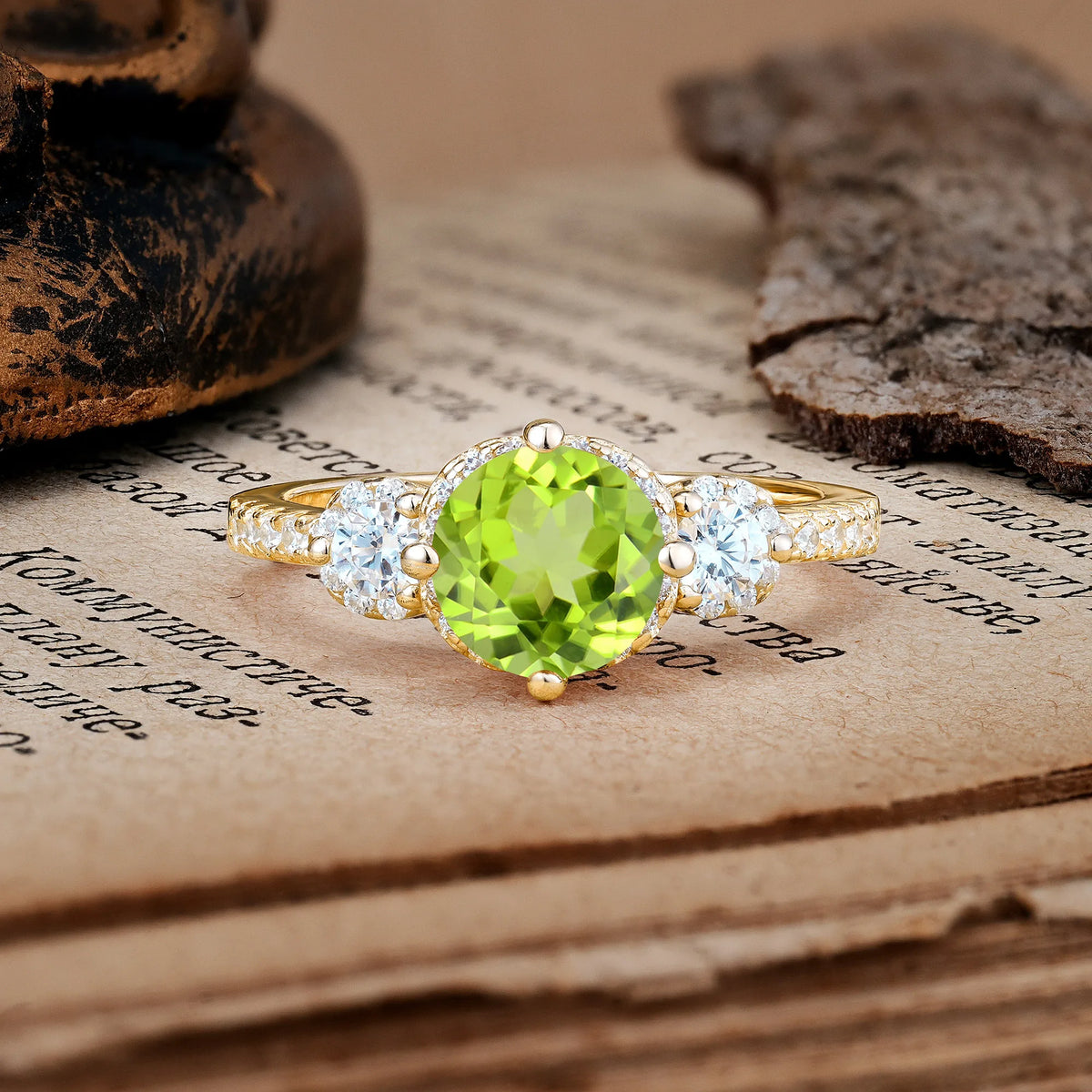 Luxurious and Dazzling 4 Prong Round Cut Peridot Engagement Ring