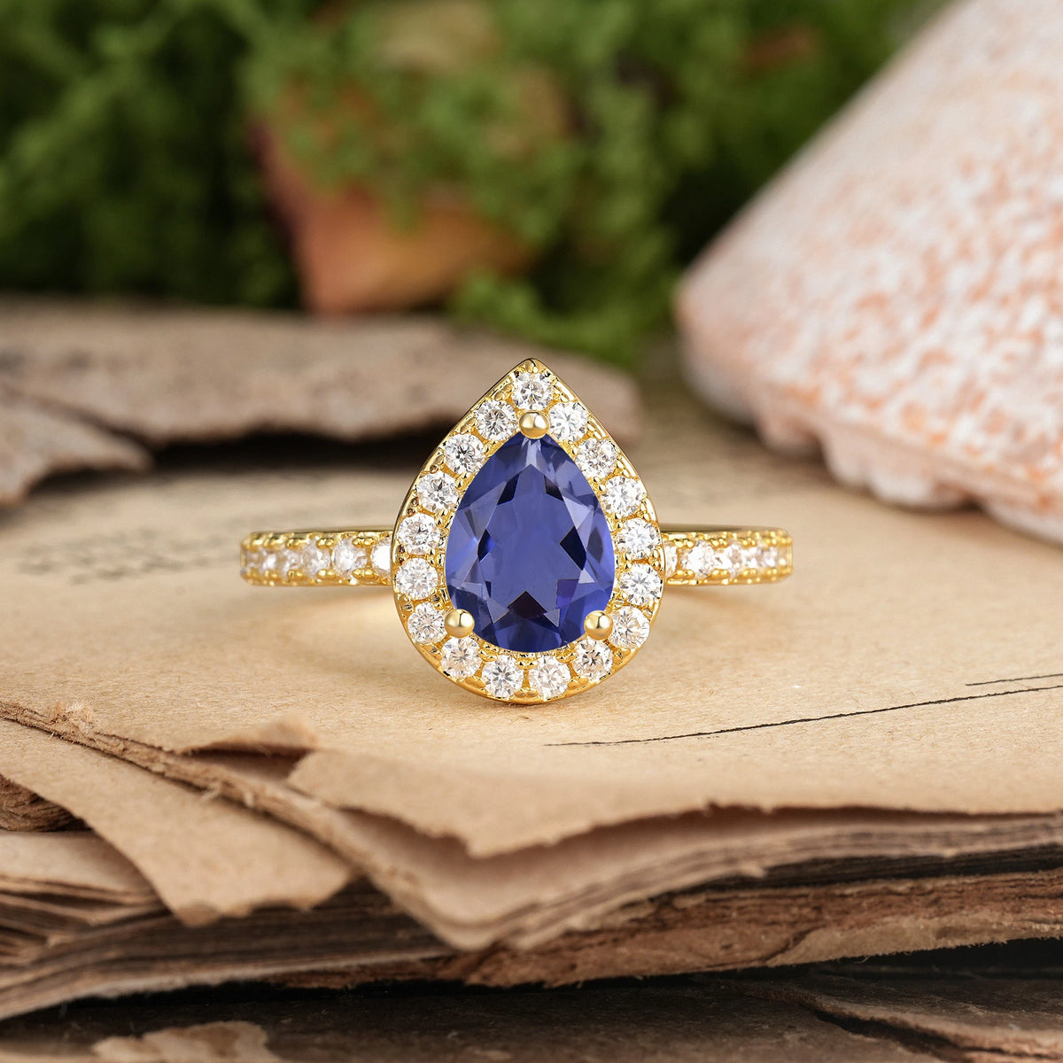 Pear Cut Tanzanite Luxurious Vintage 3 Prong Engagement Ring