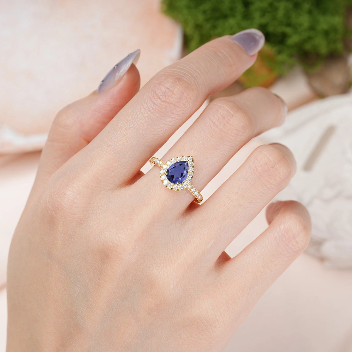 Pear Cut Tanzanite Luxurious Vintage 3 Prong Engagement Ring