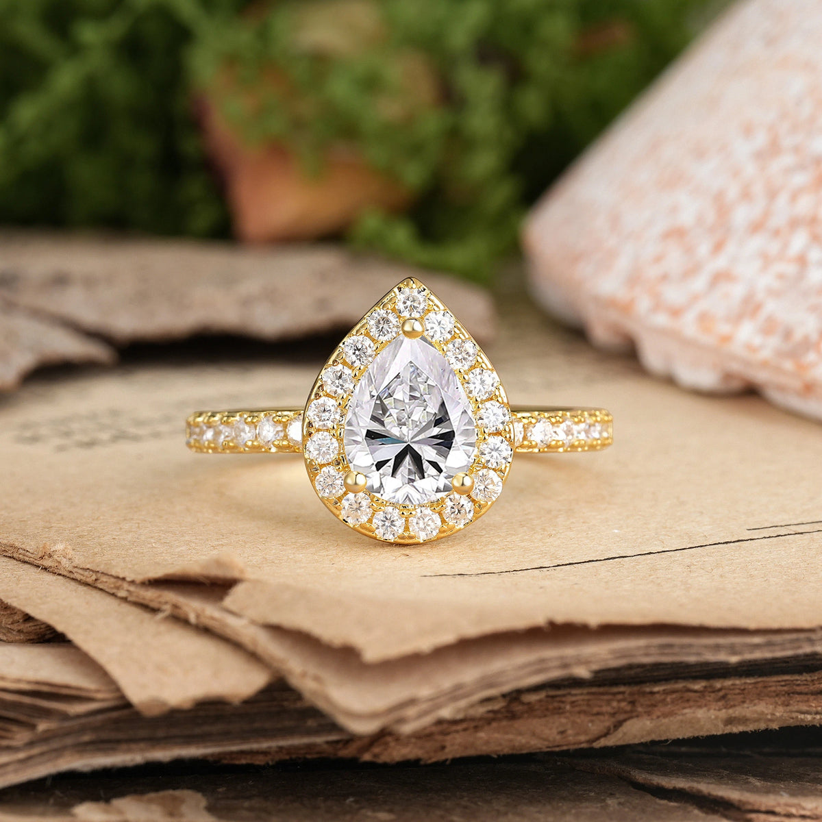 Pear Cut Lab Diamond Luxurious Vintage 3 Prong Engagement Ring