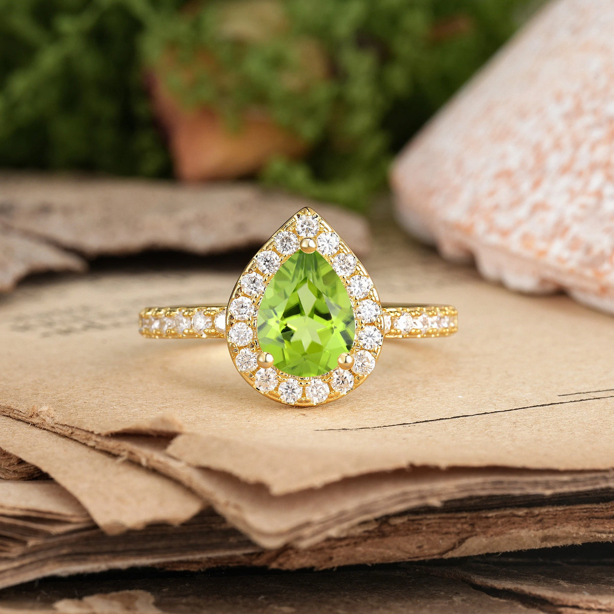 Pear Cut Peridot Luxurious Vintage 3 Prong Engagement Ring