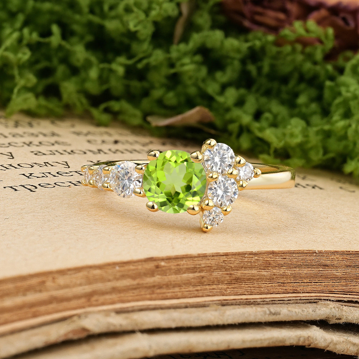 Round Cut Peridot Unique and Luxurious 4-Prong Engagement Ring