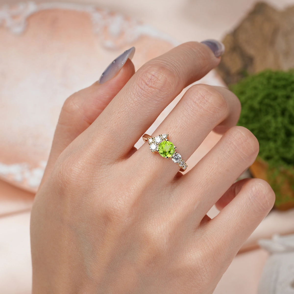 Round Cut Peridot Unique and Luxurious 4-Prong Engagement Ring