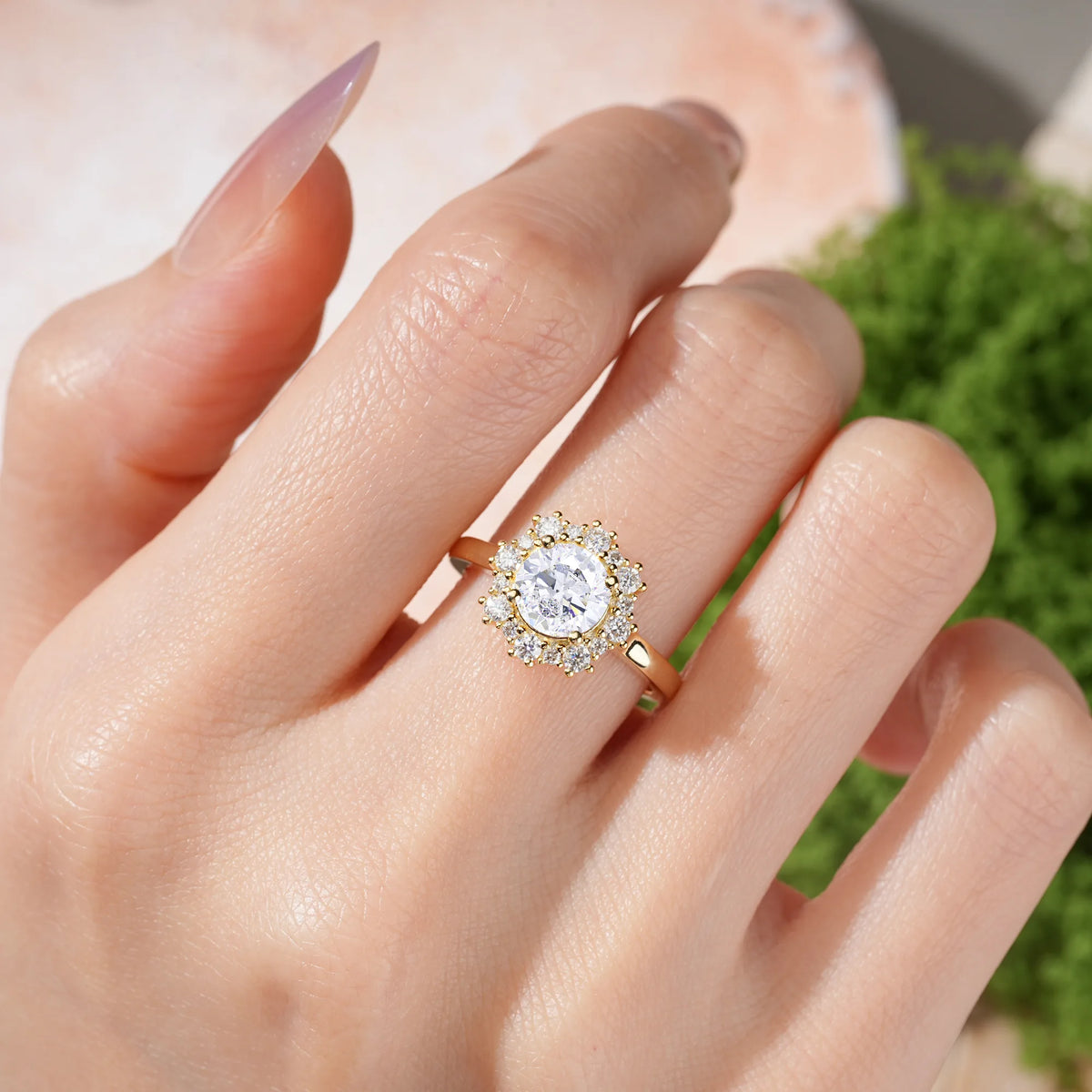 Round-Cut Moissanite Unique Pavé-Set, Luxurious 4-Prong Engagement Ring