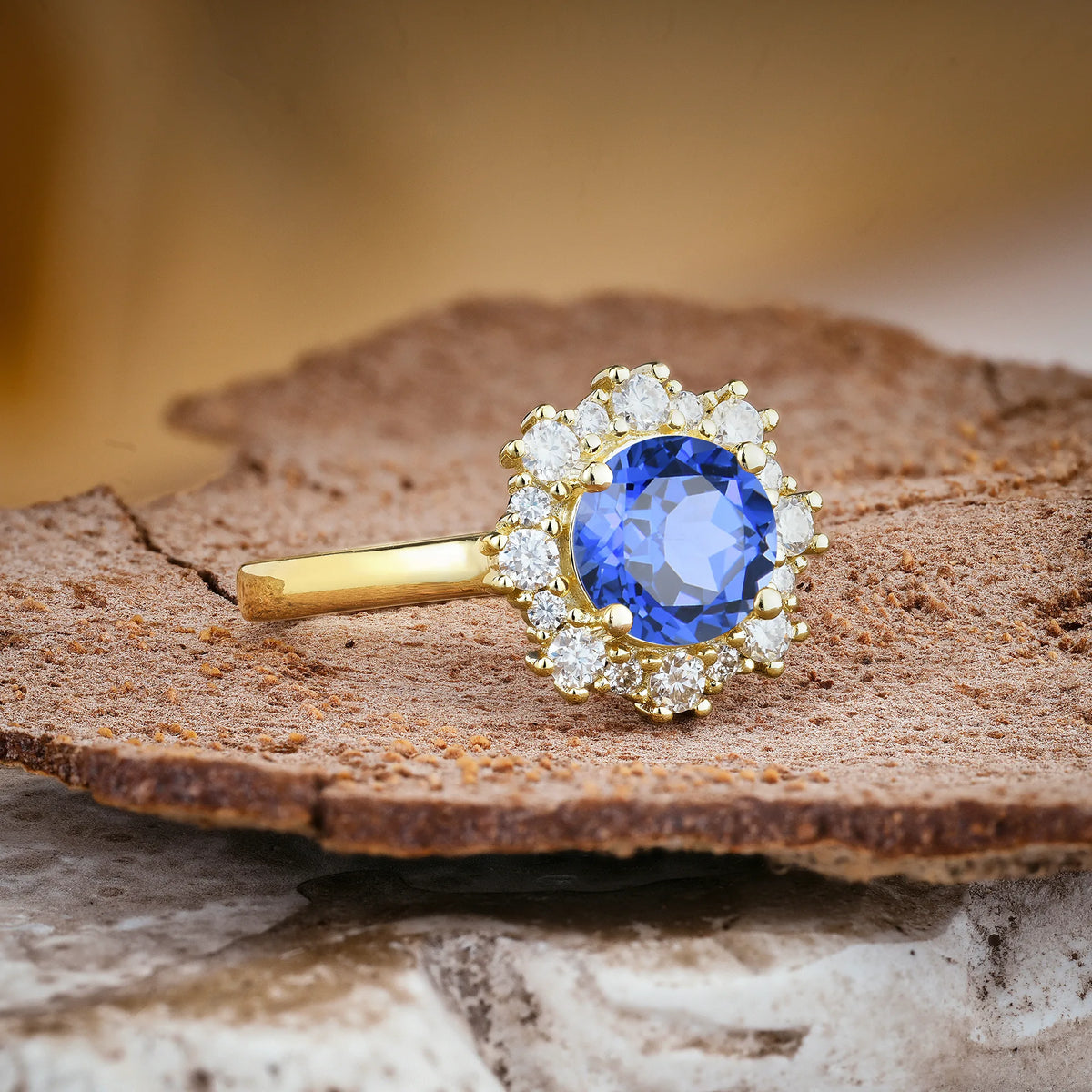 Unique Pavé-Set, Luxurious 4-Prong Round-Cut Sapphire Engagement Ring