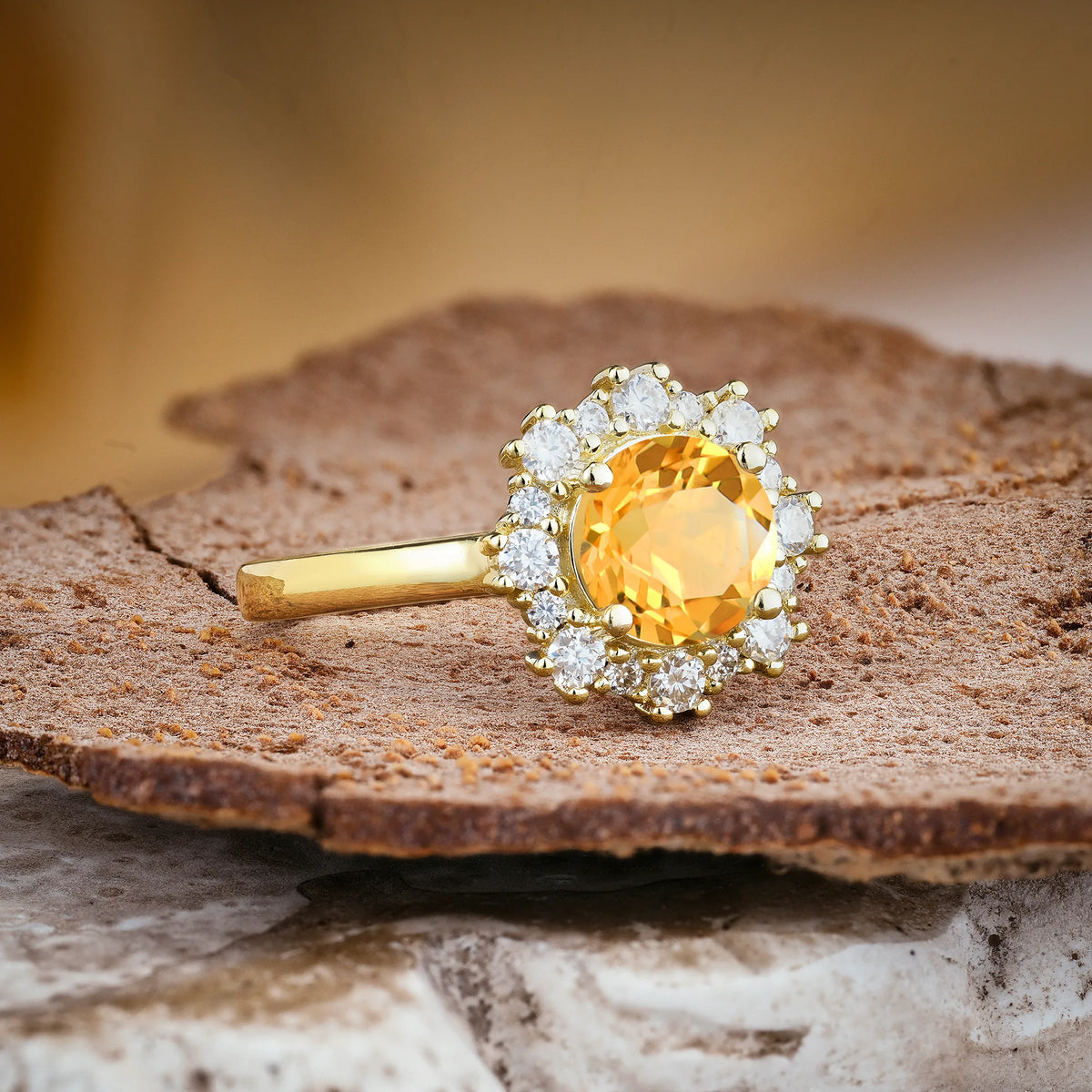 Unique Pavé-Set, Luxurious 4-Prong Round-Cut Citrine Engagement Ring