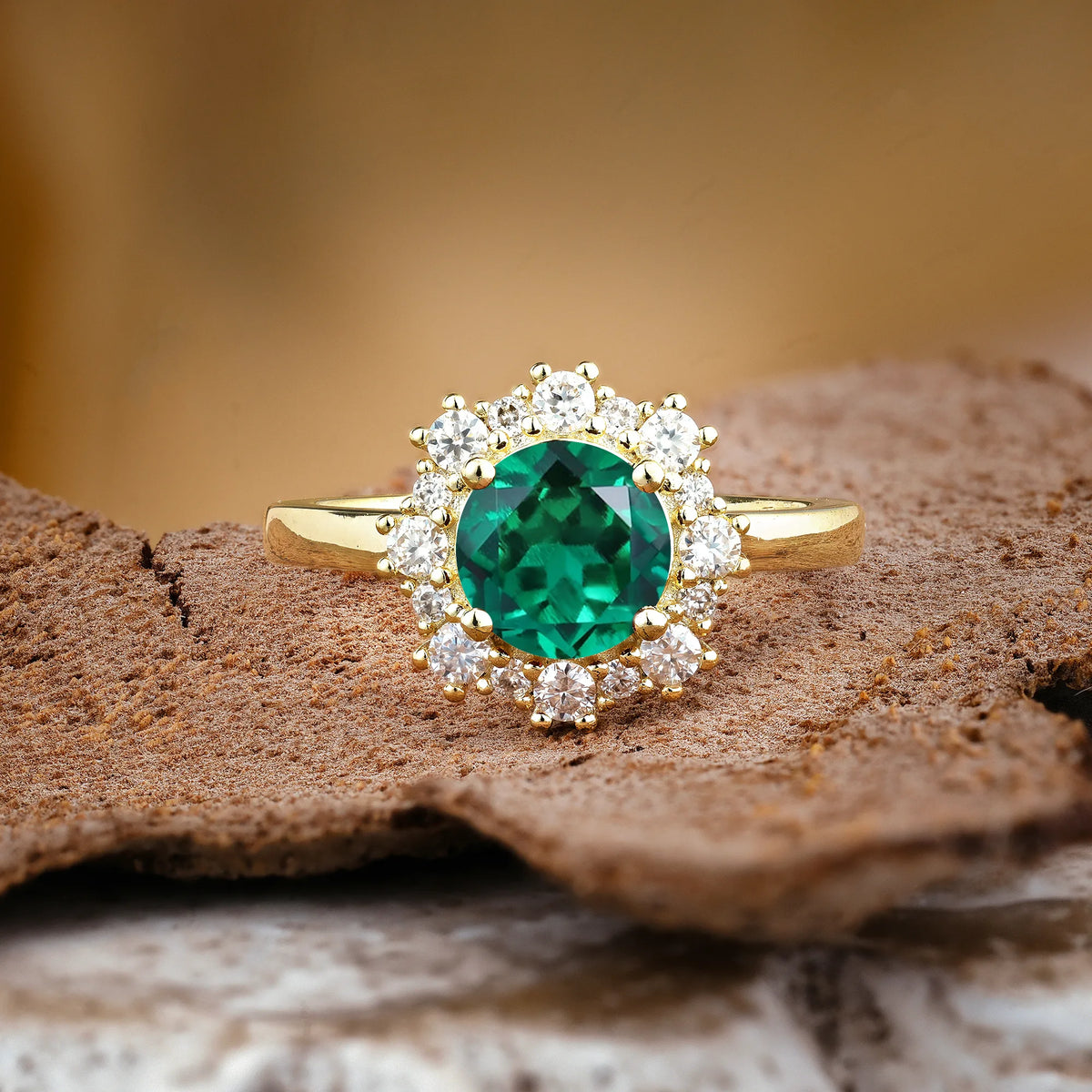 Unique Pavé-Set, Luxurious 4-Prong Round-Cut Emerald Engagement Ring
