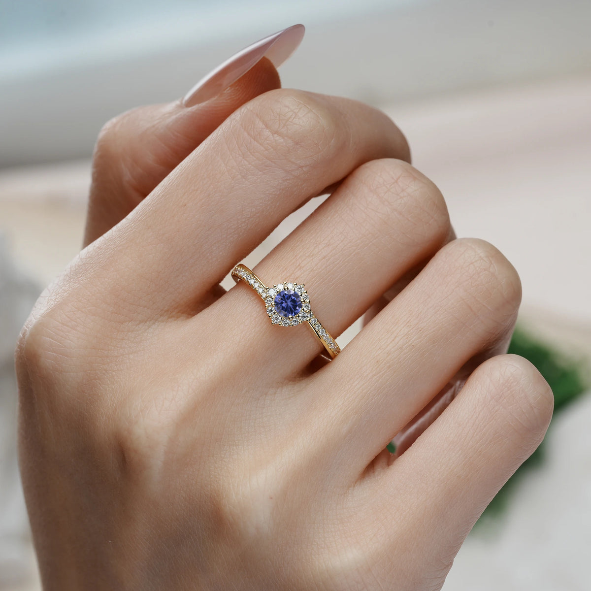 Round Cut Tanzanite Classic Pavé-Set, Luxurious 4-Prong Engagement Ring