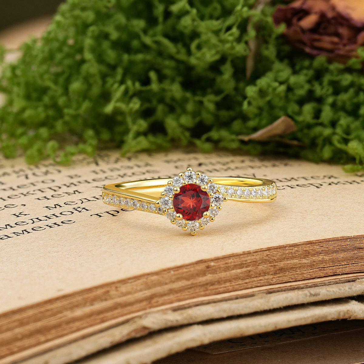 Round Cut Garnet Classic Pavé-Set, Luxurious 4-Prong Engagement Ring