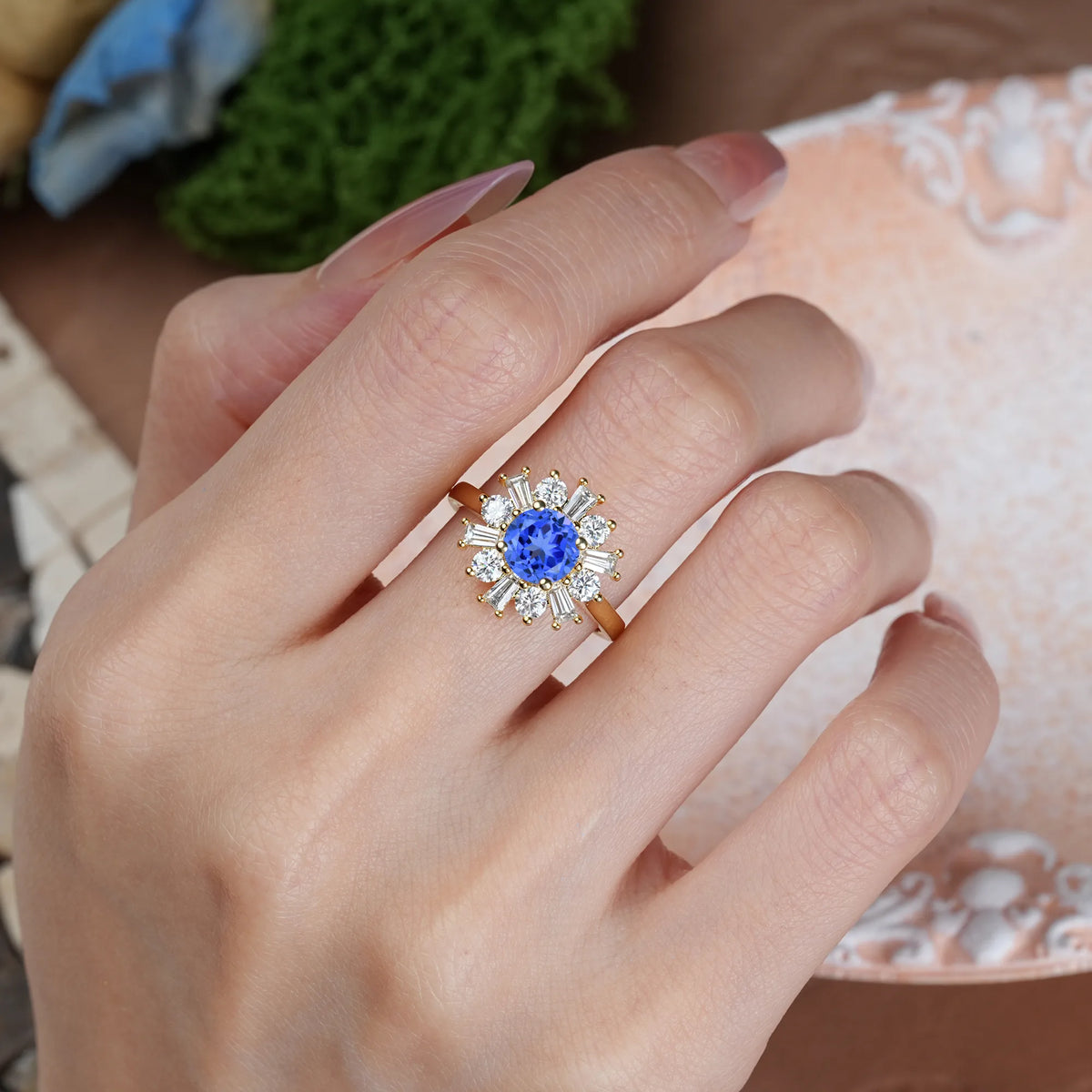 Round Cut Sapphire Unique Luxurious 4-Prong Engagement Ring
