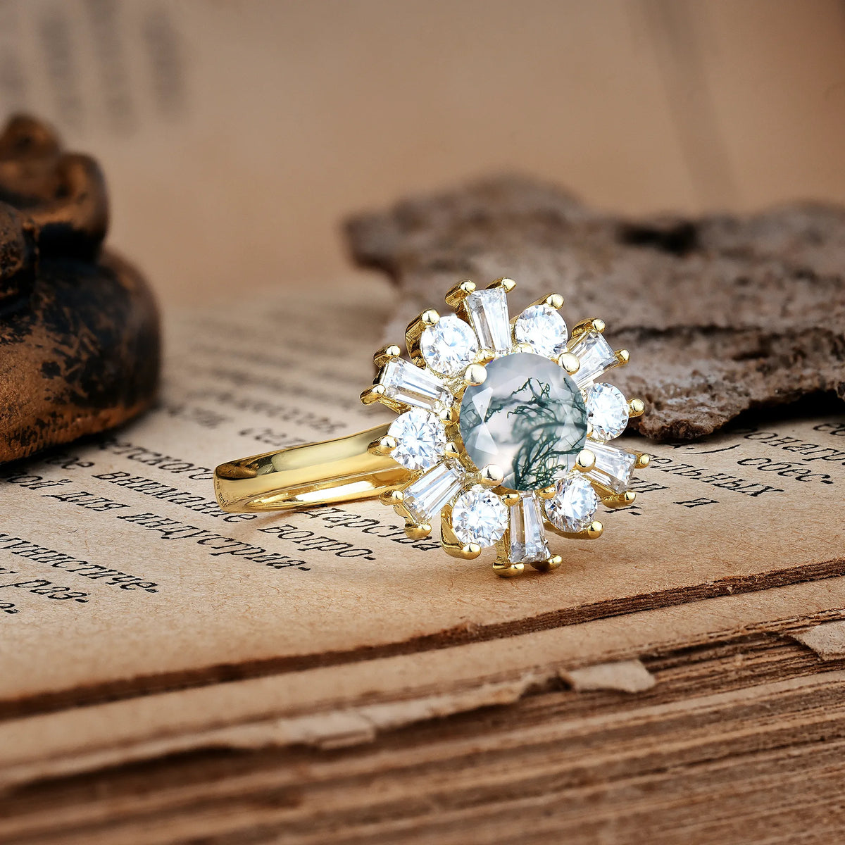Unique Luxurious 4-Prong Round Cut Moss Agate Engagement Ring