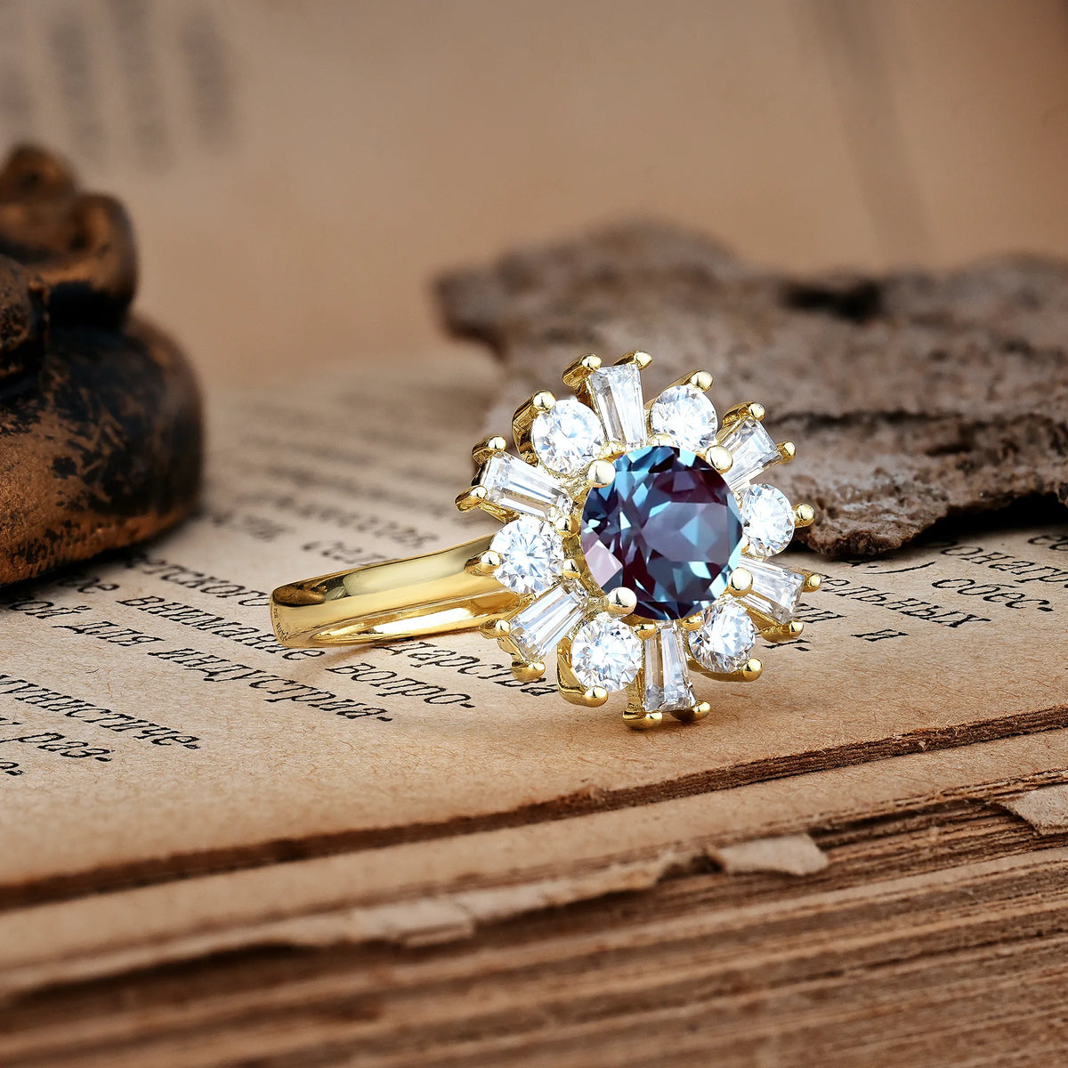 Unique Luxurious 4-Prong Round Cut Alexandrite Engagement Ring