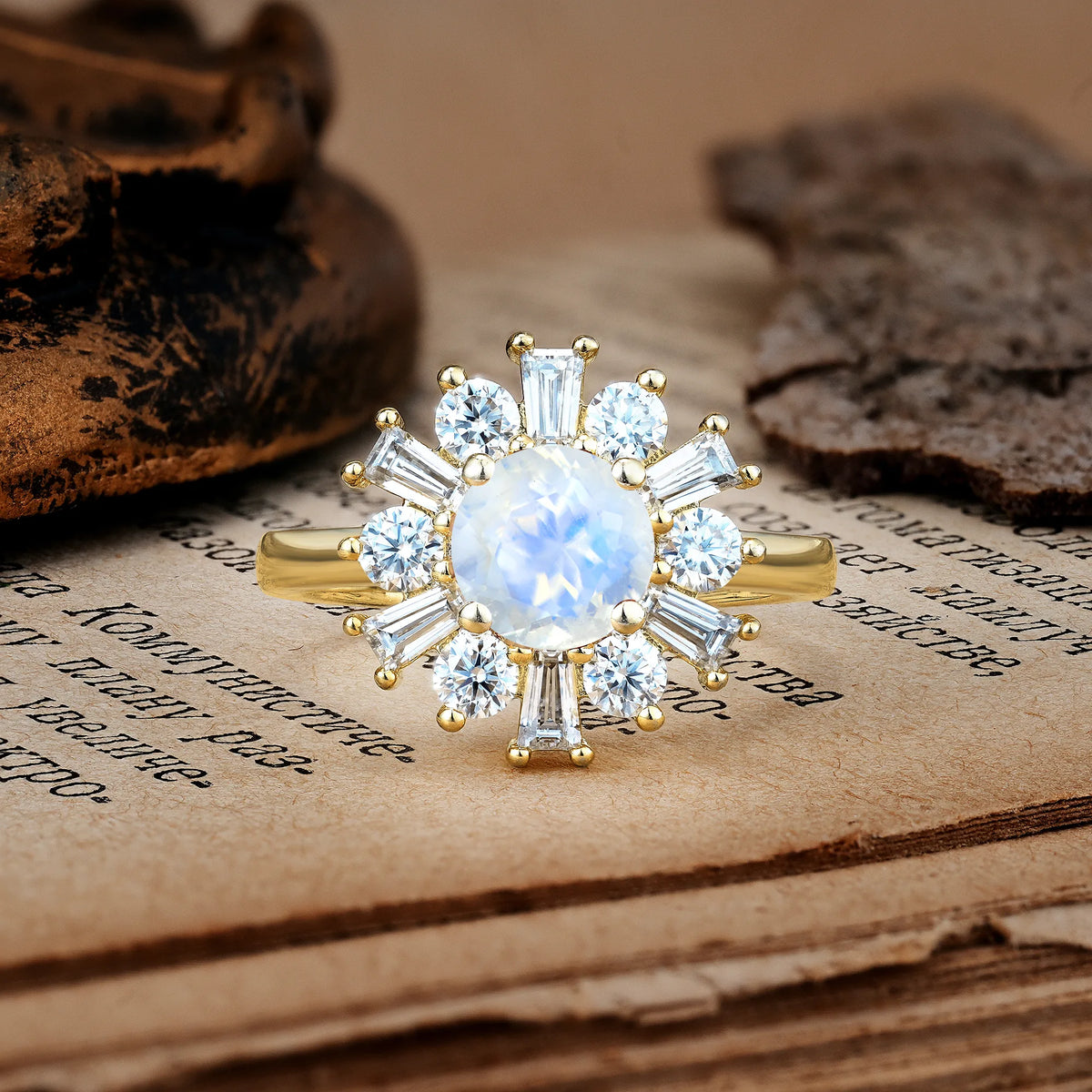 Unique Luxurious 4-Prong Round Cut Moonstone Engagement Ring