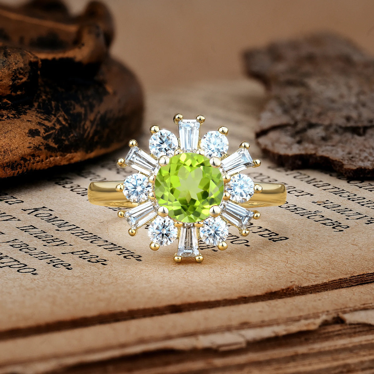 Unique Luxurious 4-Prong Round Cut Peridot Engagement Ring