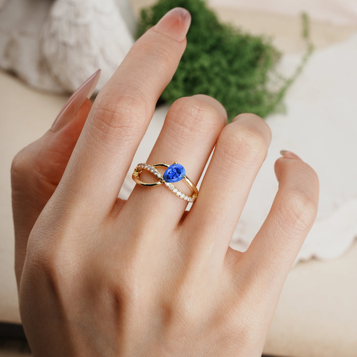 Pear Cut Sapphire Classic Twisted 3-Prong Engagement Ring