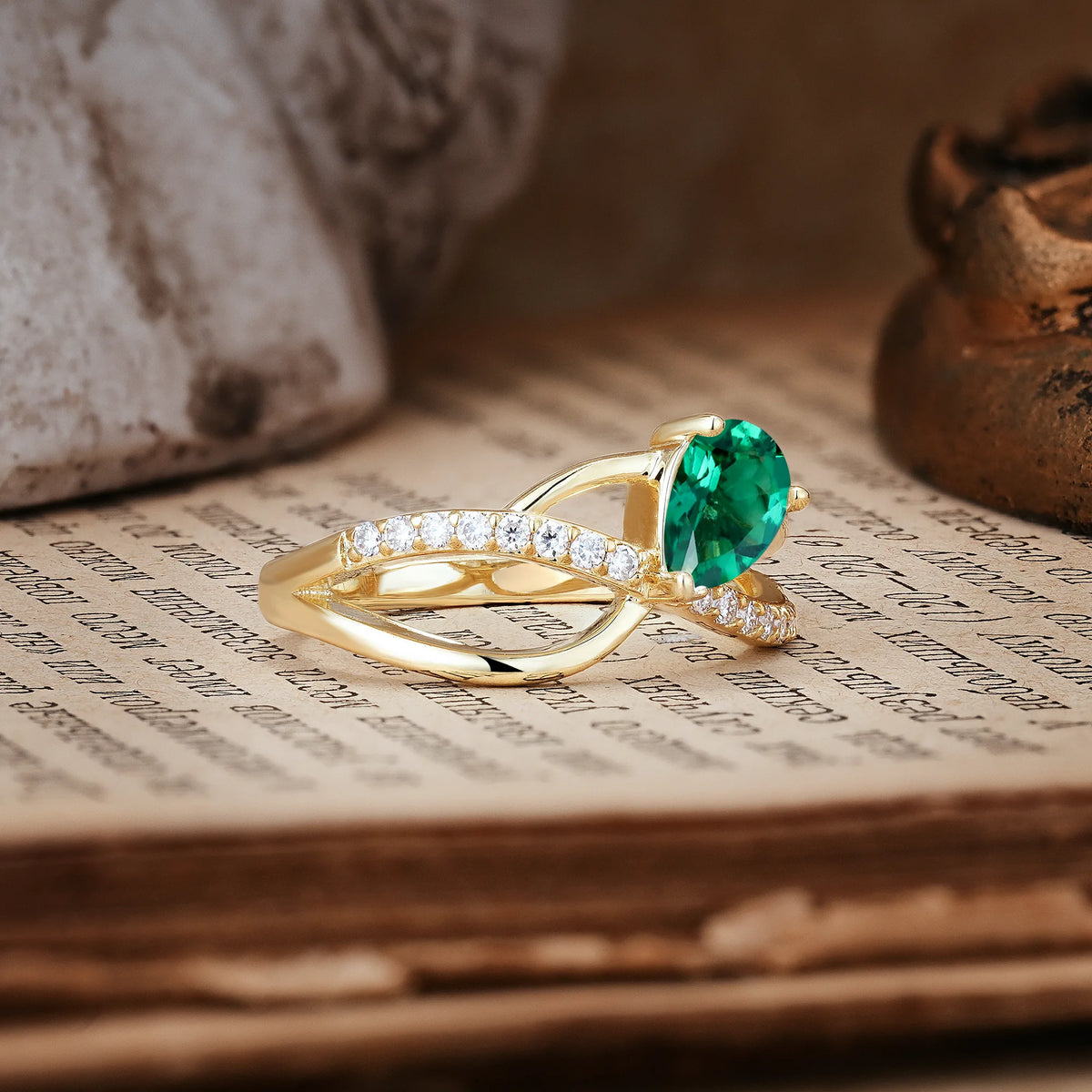 Classic Twisted 3-Prong Pear Cut Emerald Engagement Ring