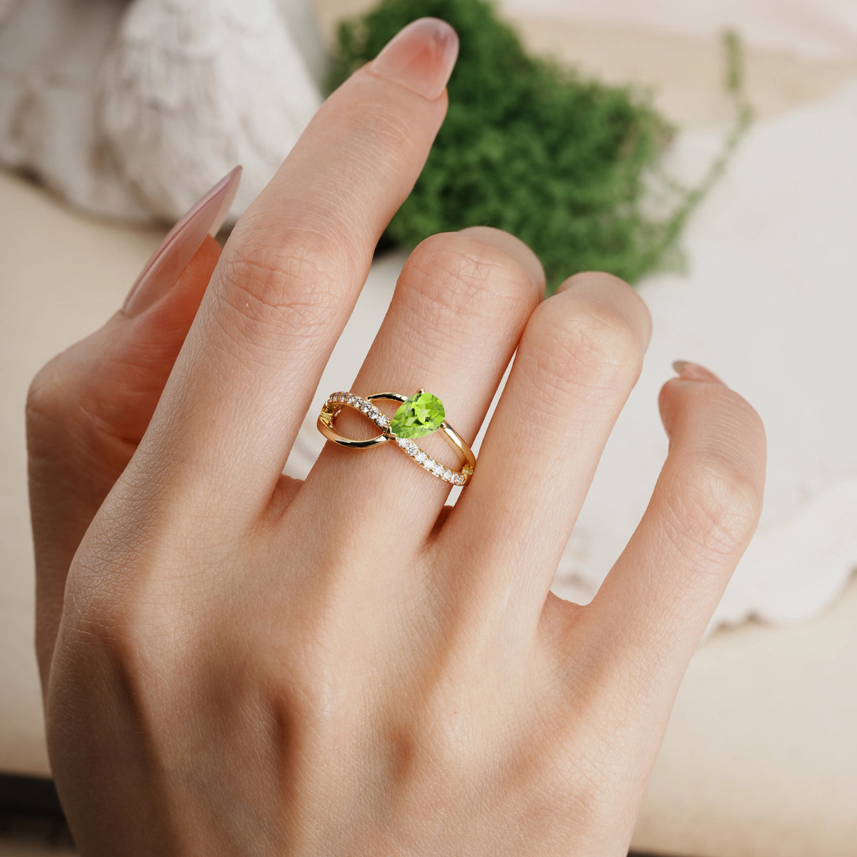 Pear Cut Peridot Classic Twisted 3-Prong Engagement Ring