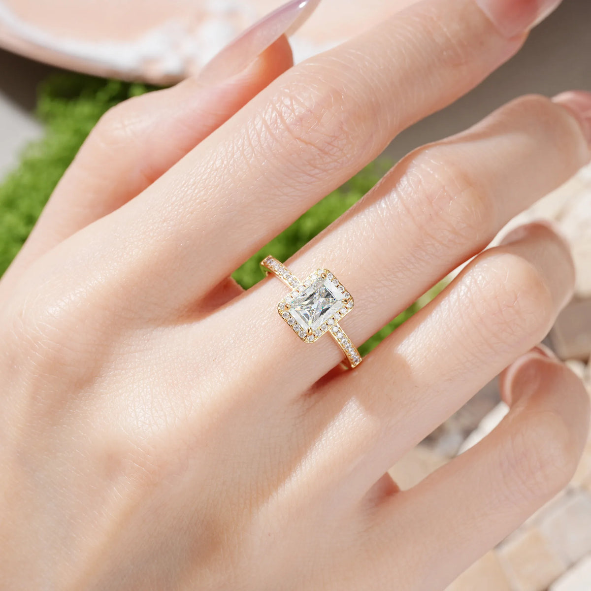 Emerald-Cut Moissanite Classic Pavé-Set, Luxurious 4-Prong Engagement Ring